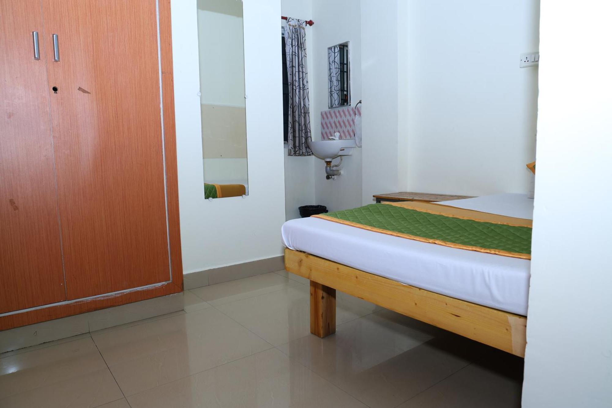 Royal Green Airport Transit Accommodation Csennai Kültér fotó