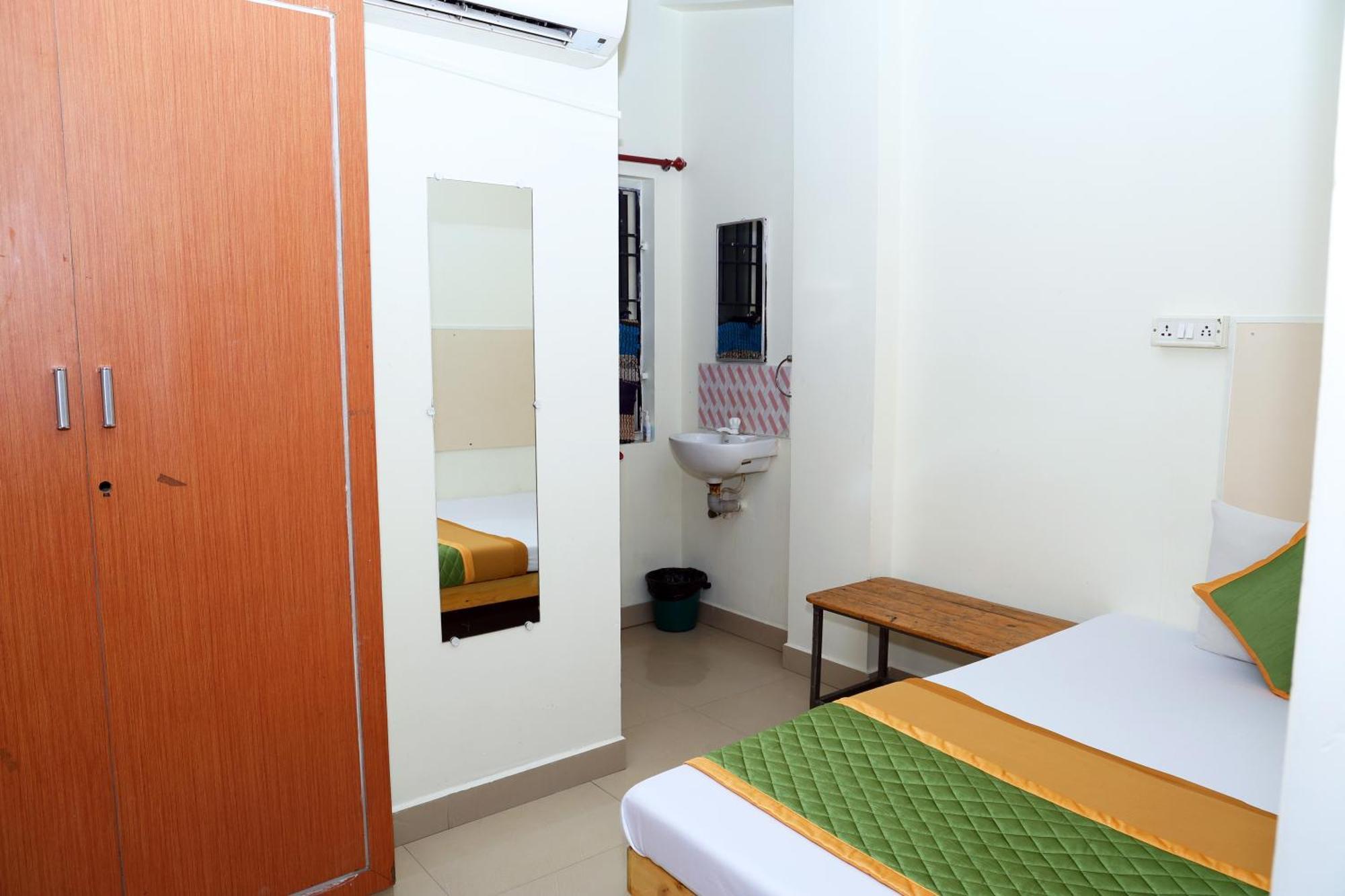Royal Green Airport Transit Accommodation Csennai Kültér fotó